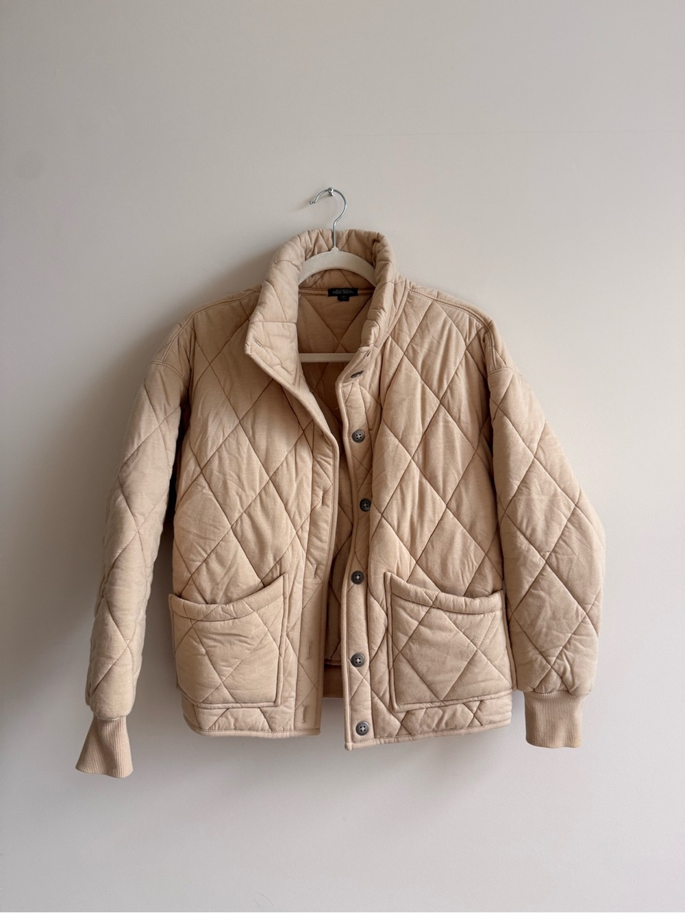 Womens Quilted Beige Jacket - Casual Puffer Style
